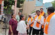 ಮನೆ ಮನೆಗೆ ತೆರಳಿ ಮತಯಾಚನೆ ಮಾಡಿದ ಎಸ್ ಮುನಿರಾಜು